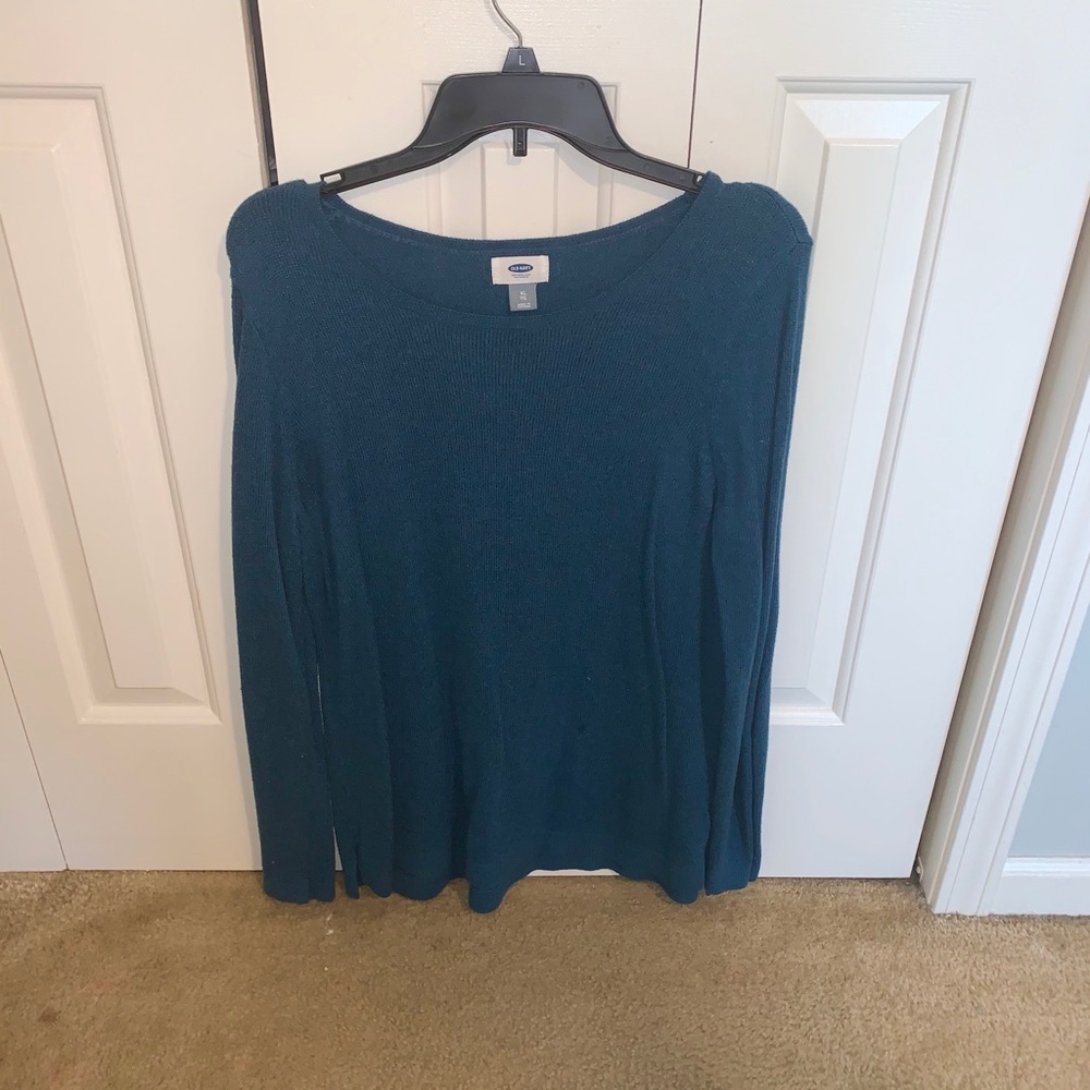 Old Navy Sweater 👚